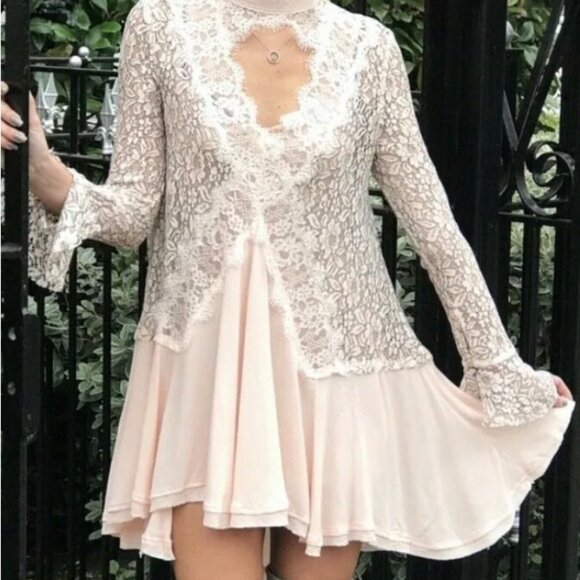 Free People Dresses & Skirts - Free People tell tale sheer lace tunic mini dress keyhole long bell sleeve